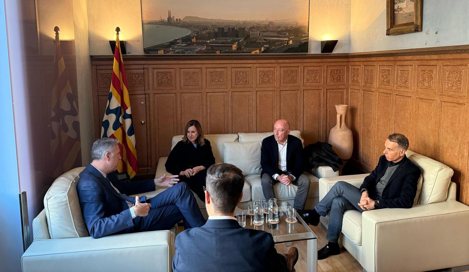 Reunión entre la alcaldesa de Valencia, María José Catalá, y el alcalde de Badalona, Xavier García Albiol