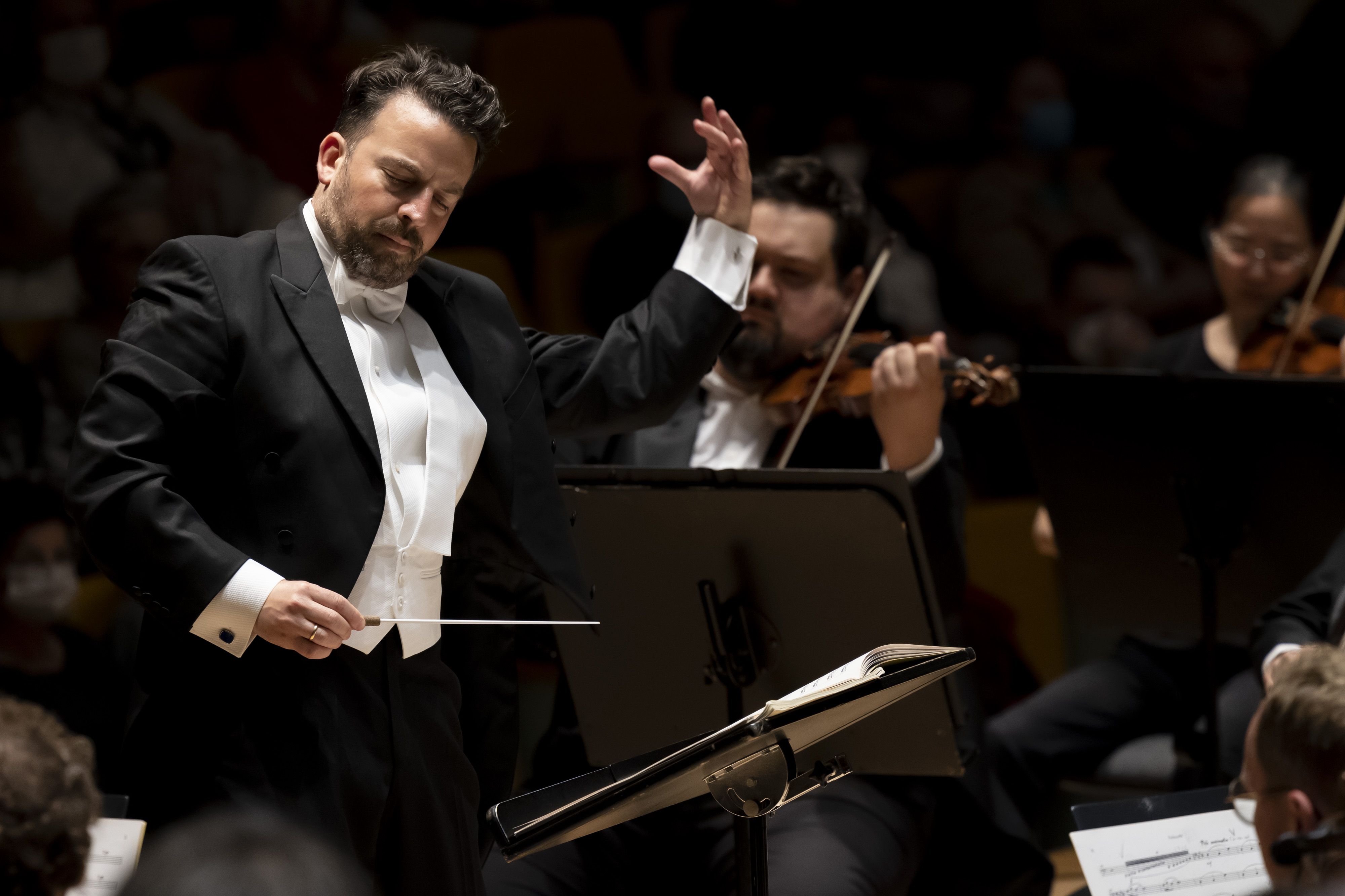 James Gaffigan en un concierto en Les Arts ©Miguel Lorenzo
