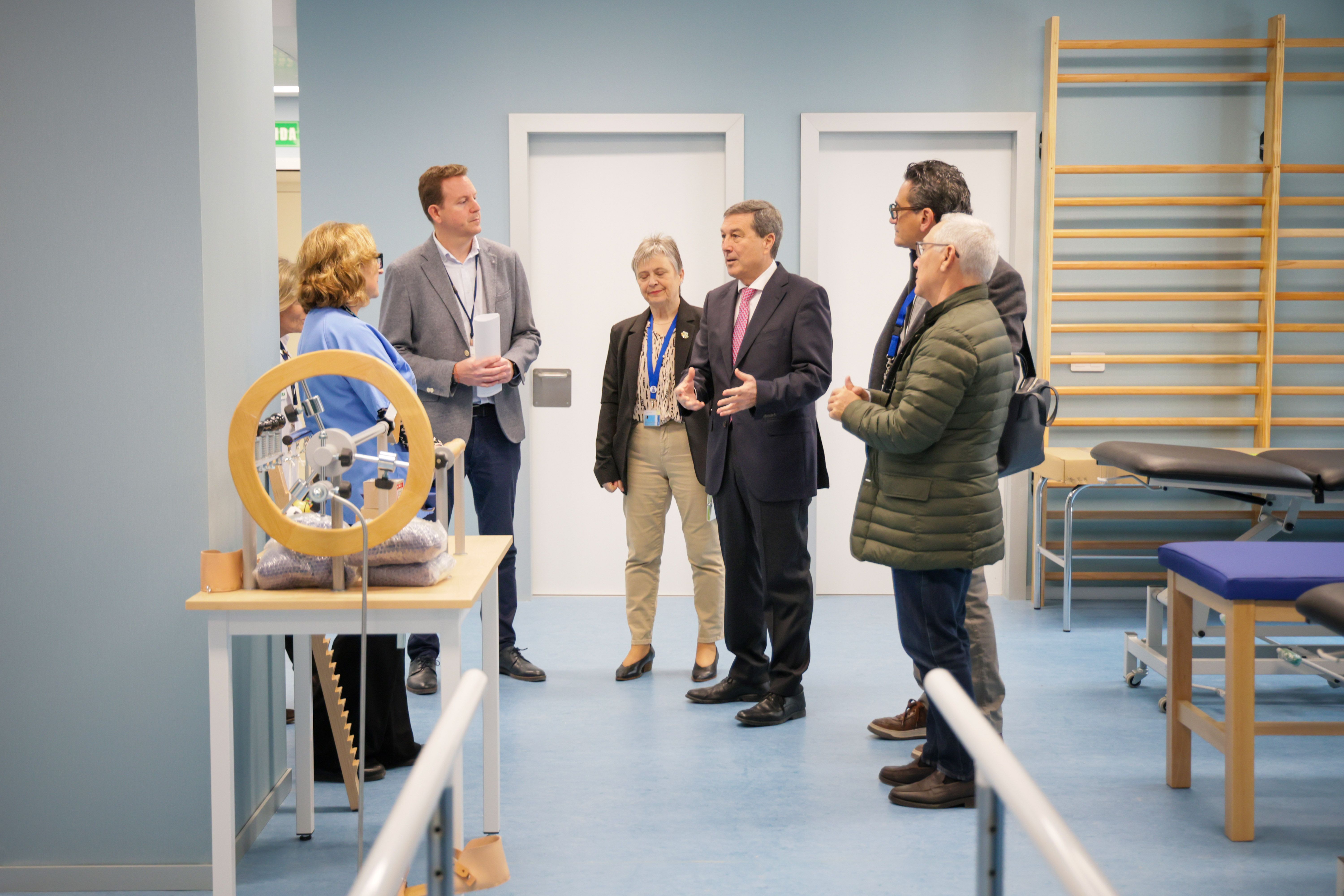 El conseller de Sanitat, Marciano Gómez, al Centre de Salut II de Campanar