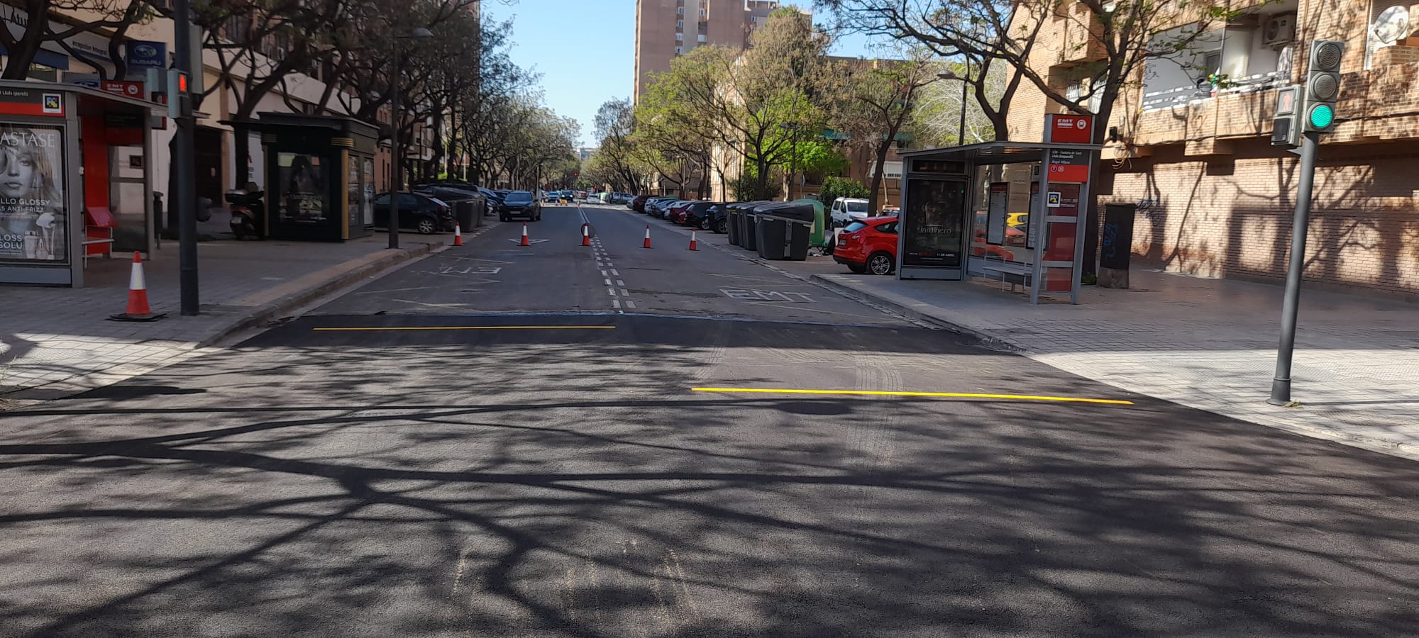Obras de asfaltado en la ciudad de València