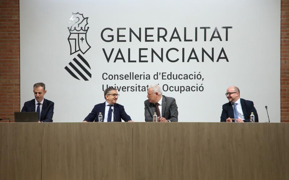 El conseller d'Educació, Cultura, Universitats i Ocupació, José Antonio Rovira