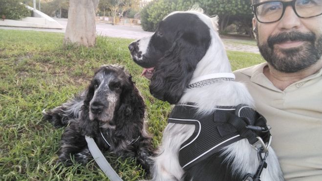 Sergi con algunos de sus perros Sergi con algunos de sus perros