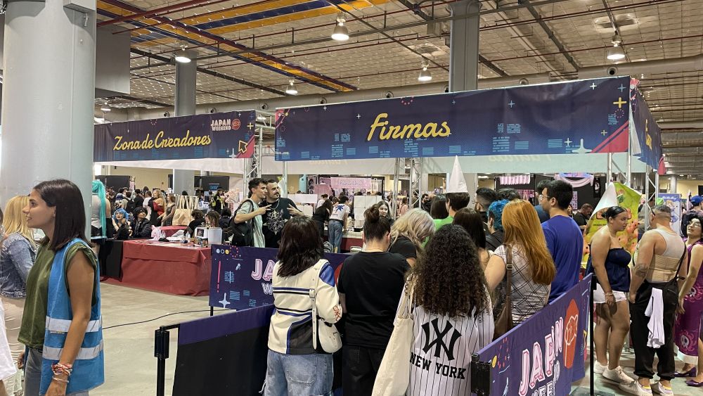 Míster Jägger presentó su nuevo juego de mesa "Zumo de Fetos" y estuvo disponible para encuentros con sus seguidores durante todo el fin de semana