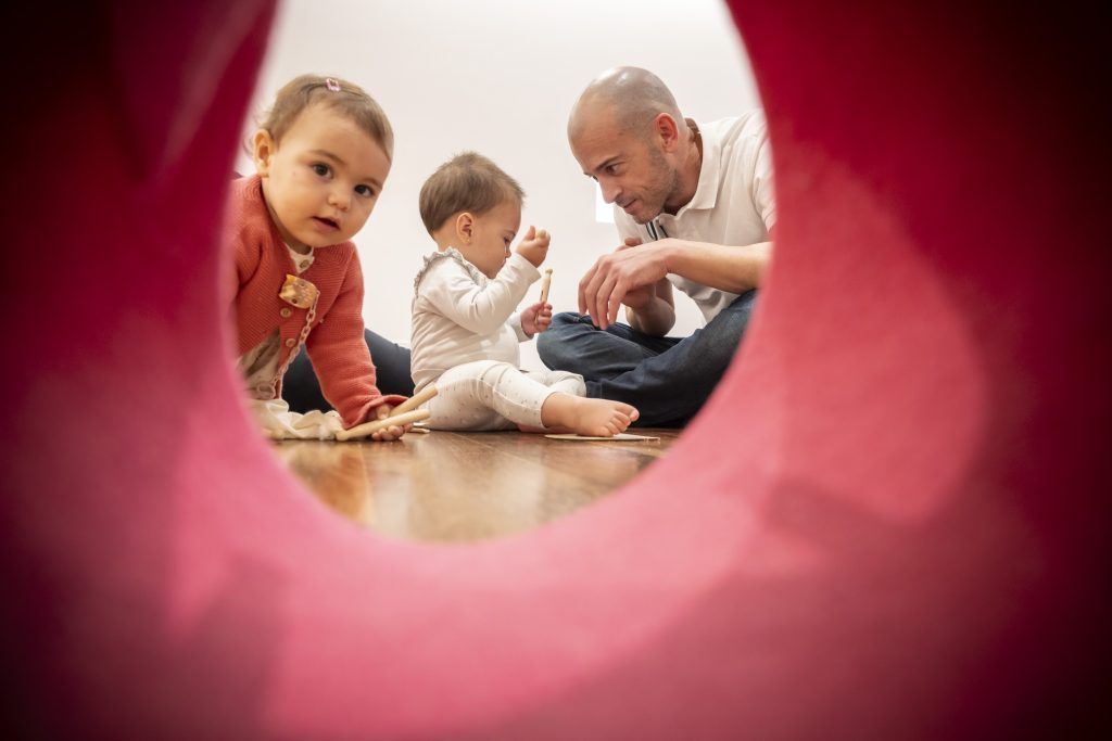 Visita para familias con bebés en el IVAM Visita para familias con bebés en el IVAM