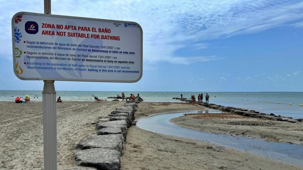 Recomendación de no bañarse en playas de Santa Pola - Foto: Ayuntamiento de Santa Pola Recomendación de no bañarse en playas de Santa Pola - Foto: Ayuntamiento de Santa Pola