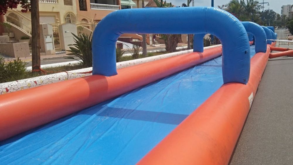 Tobogán gigante en Ontinyent Tobogán gigante en Ontinyent