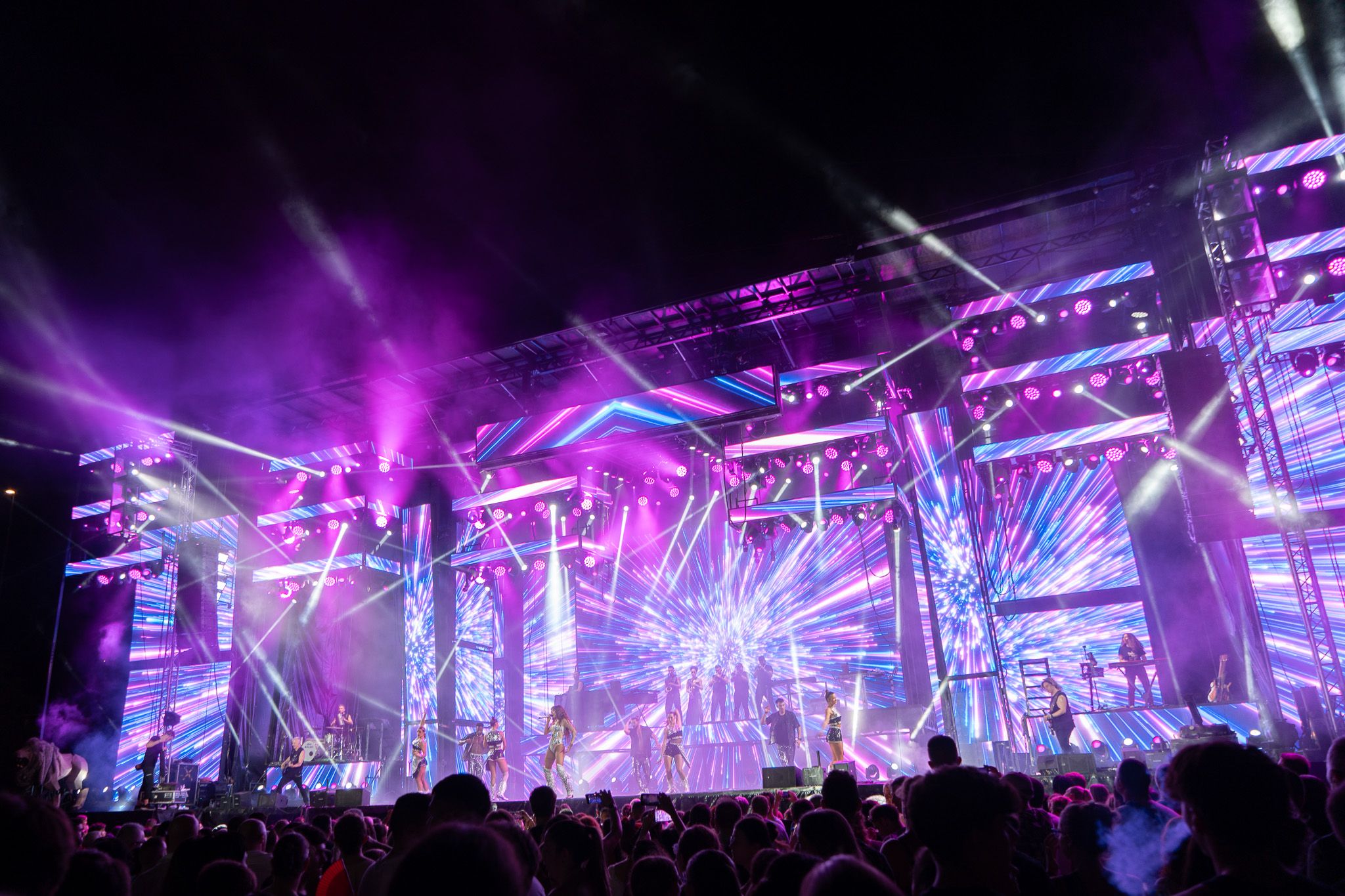 Actuació de l'orquestra Panorama en les Festes de Paterna