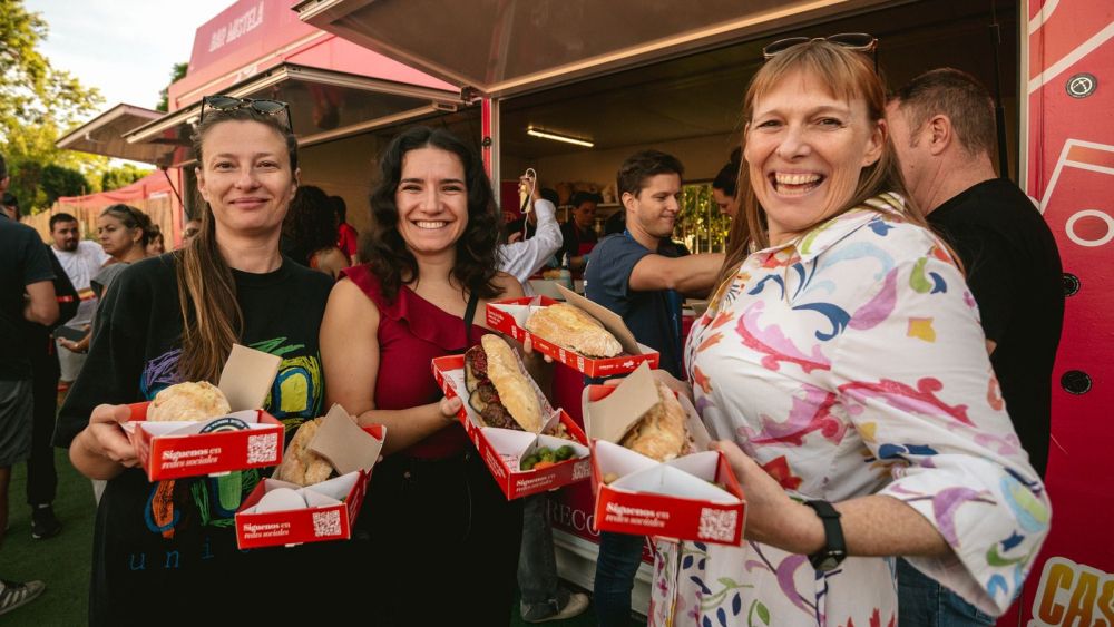 Almuerzo en el Casal Viveros