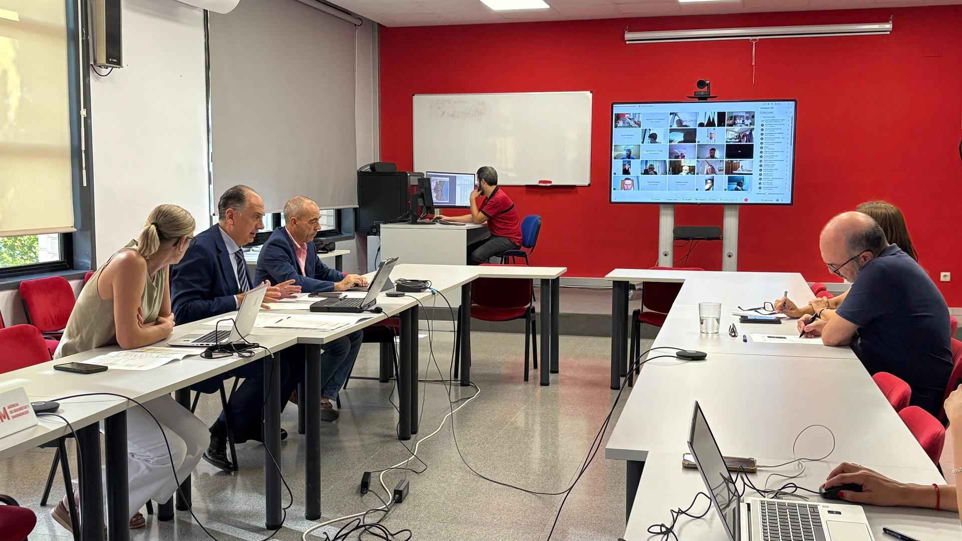 Juan Carlos Valderrama, conseller d'Emergències i Interior, durant la presentació del pla especial de suport preventiu a municipis afectats per la DANA