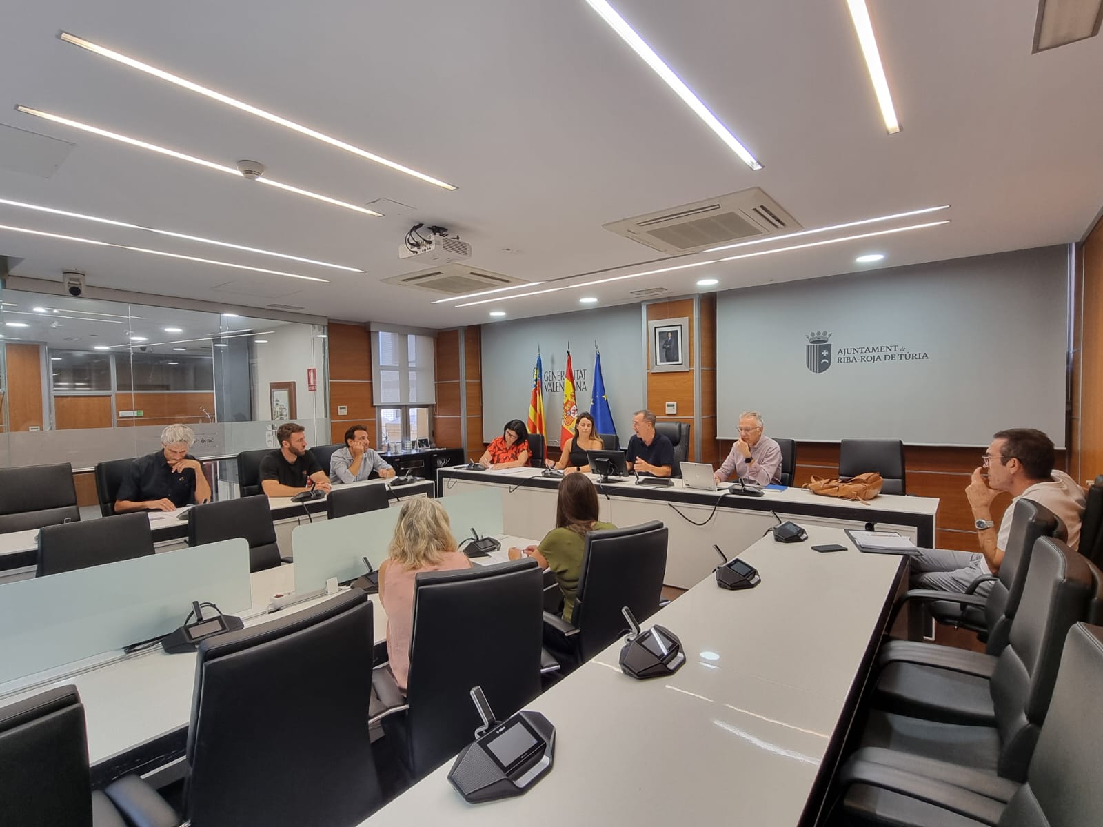 Reunió tècnica celebrada este matí a l'Ajuntament de Riba Roja de Túria