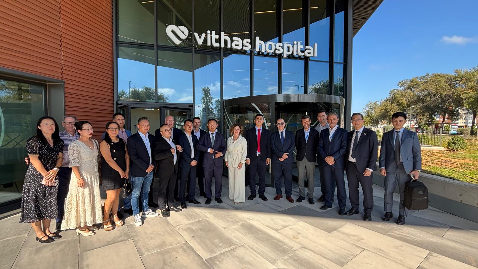 Vithas firma un acord de col·laboració amb la Federació d'Associacions Xineses a la Comunitat Valenciana