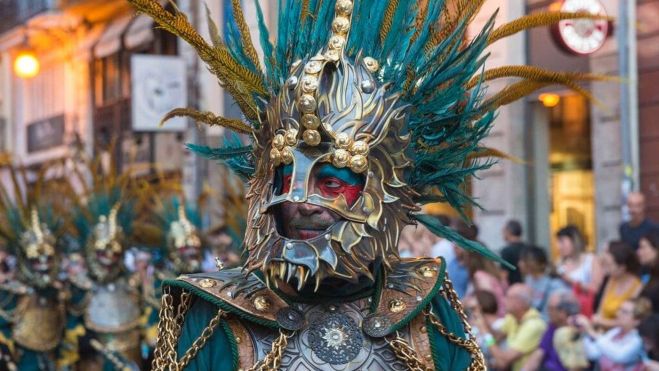 Desfile Moros y Cristianos 9 d'Octubre Valencia / Foto: Visit Valencia