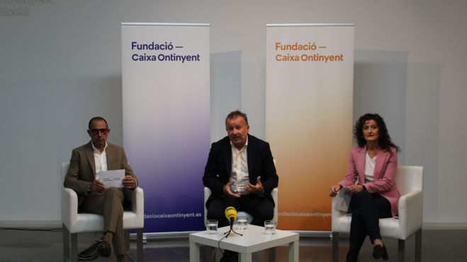 Fundació Caixa Ontinyent presenta “l’última moneda” Fundació Caixa Ontinyent presenta “l’última moneda”