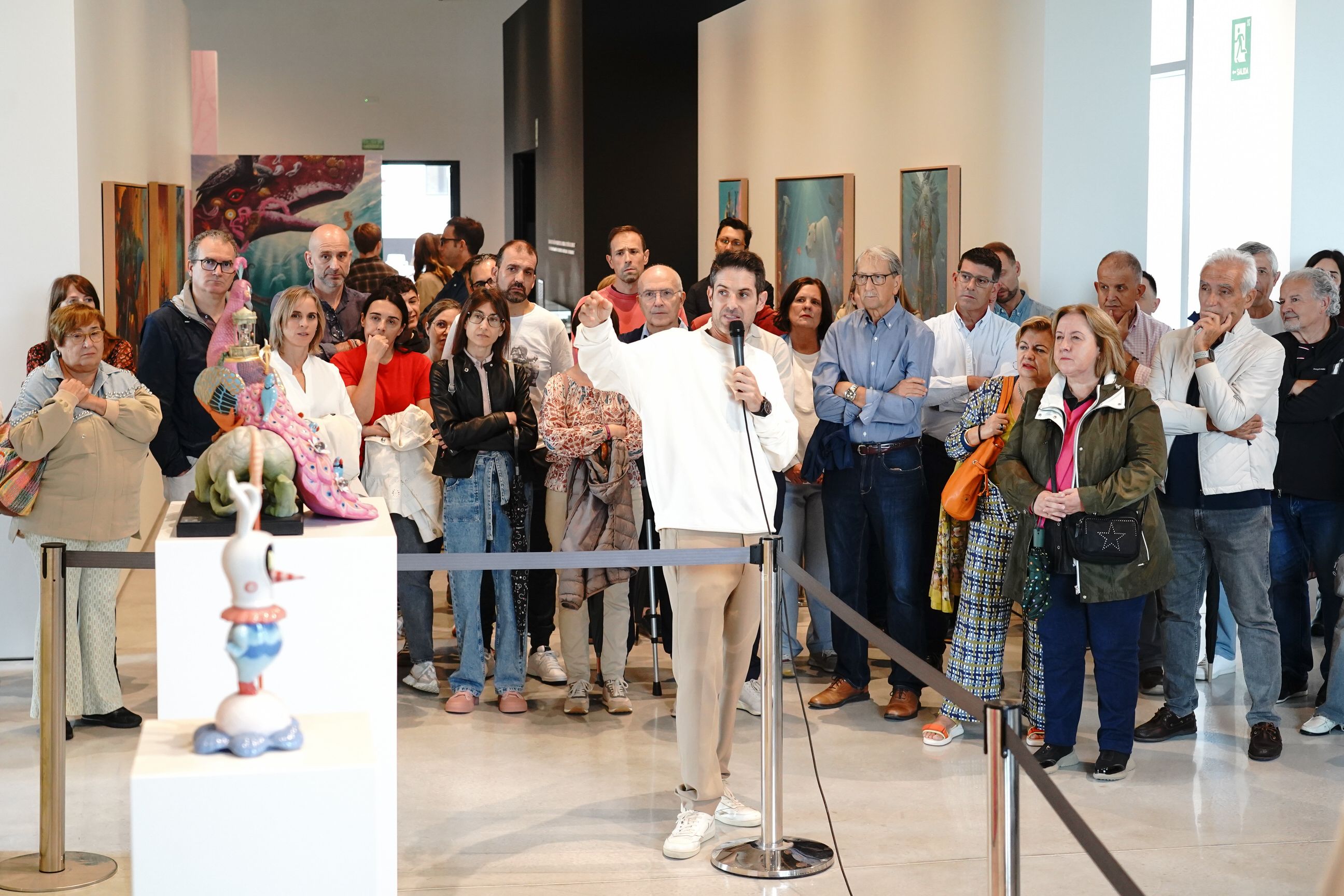 Visita a l'exposició de Dulk al Museu del Tèxtil de la Comunitat Valenciana a Ontinyent