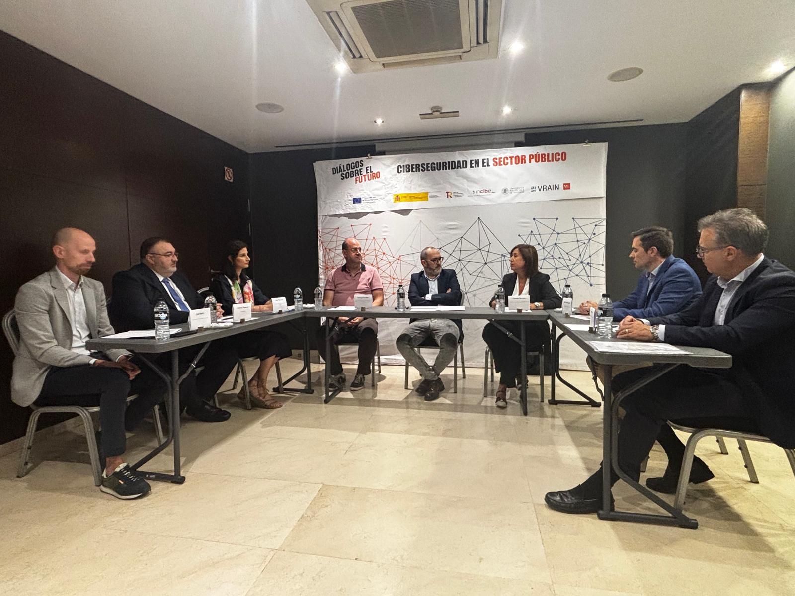  “Diálogos sobre el Futuro: La ciberseguridad en el sector público”