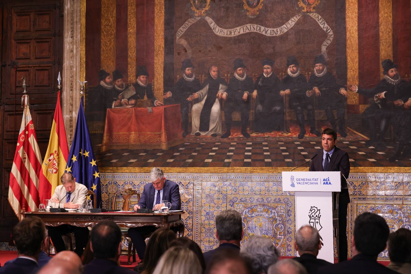 El president de la Generalitat, Carlos Mazón, en la sessió plenària de l'ACCIDI
