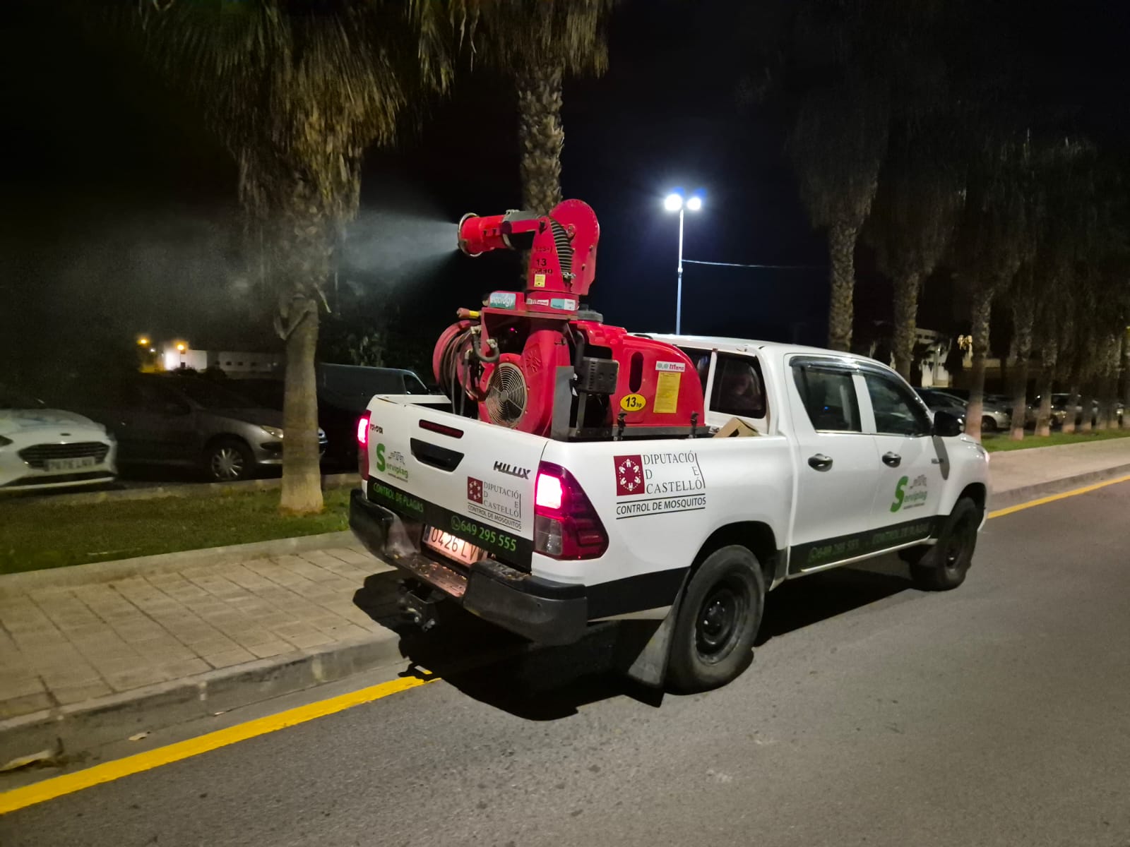 Tratamiento adulticida con cañón nebulizador