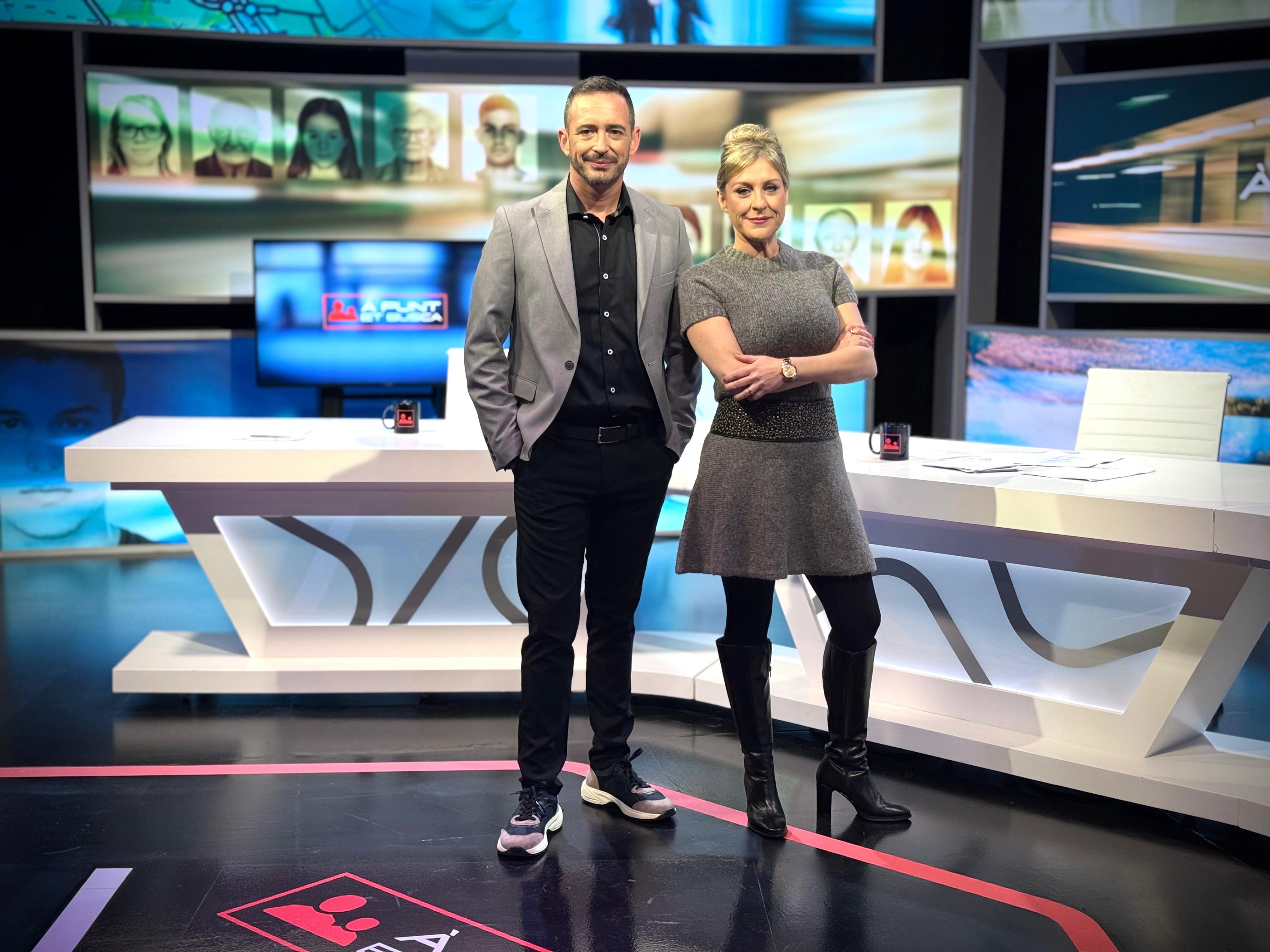 Juan Nieto i Mireia Llinares presenten ´ÀPunt et busca` 