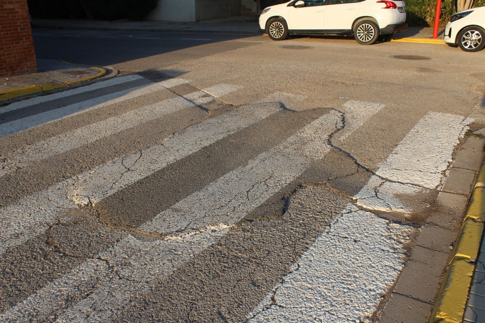 Deficiencias en la urbanización del sector norte de Almàssera