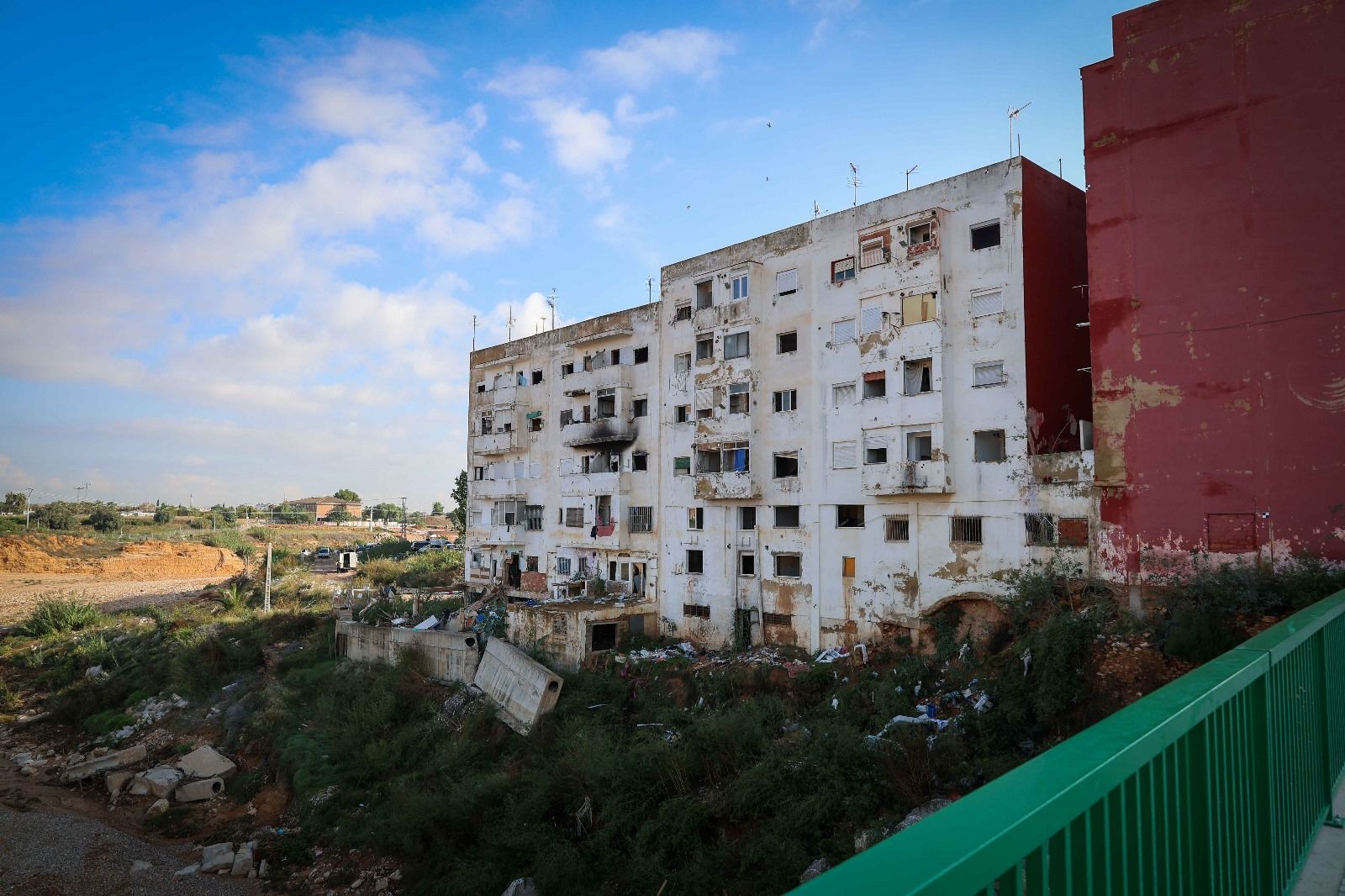 Edificios en ruinas en Mestre Fortea i Mas del Jutge 