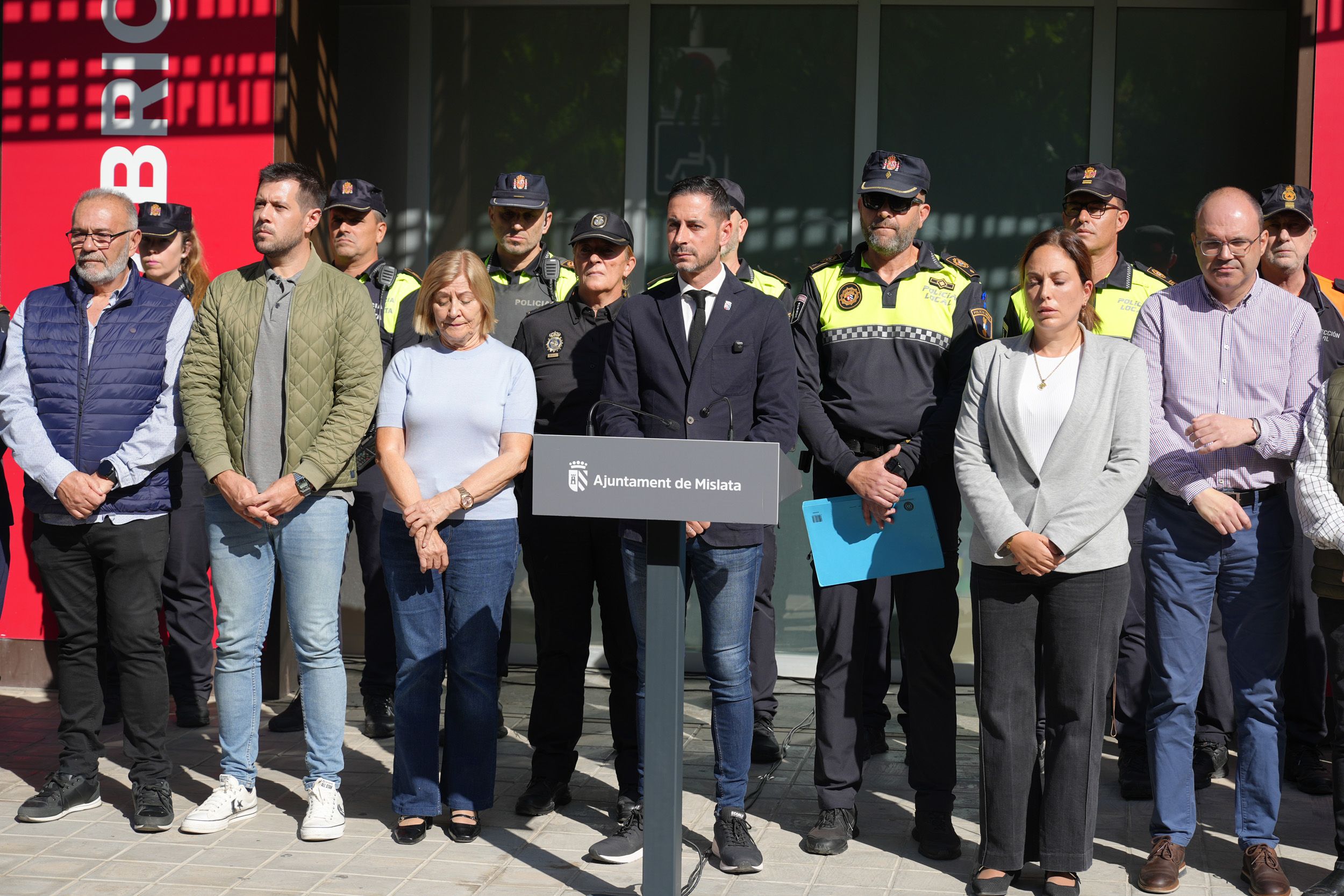 Cinco minutos de silencio por el aniversario de la DANA en Mislata