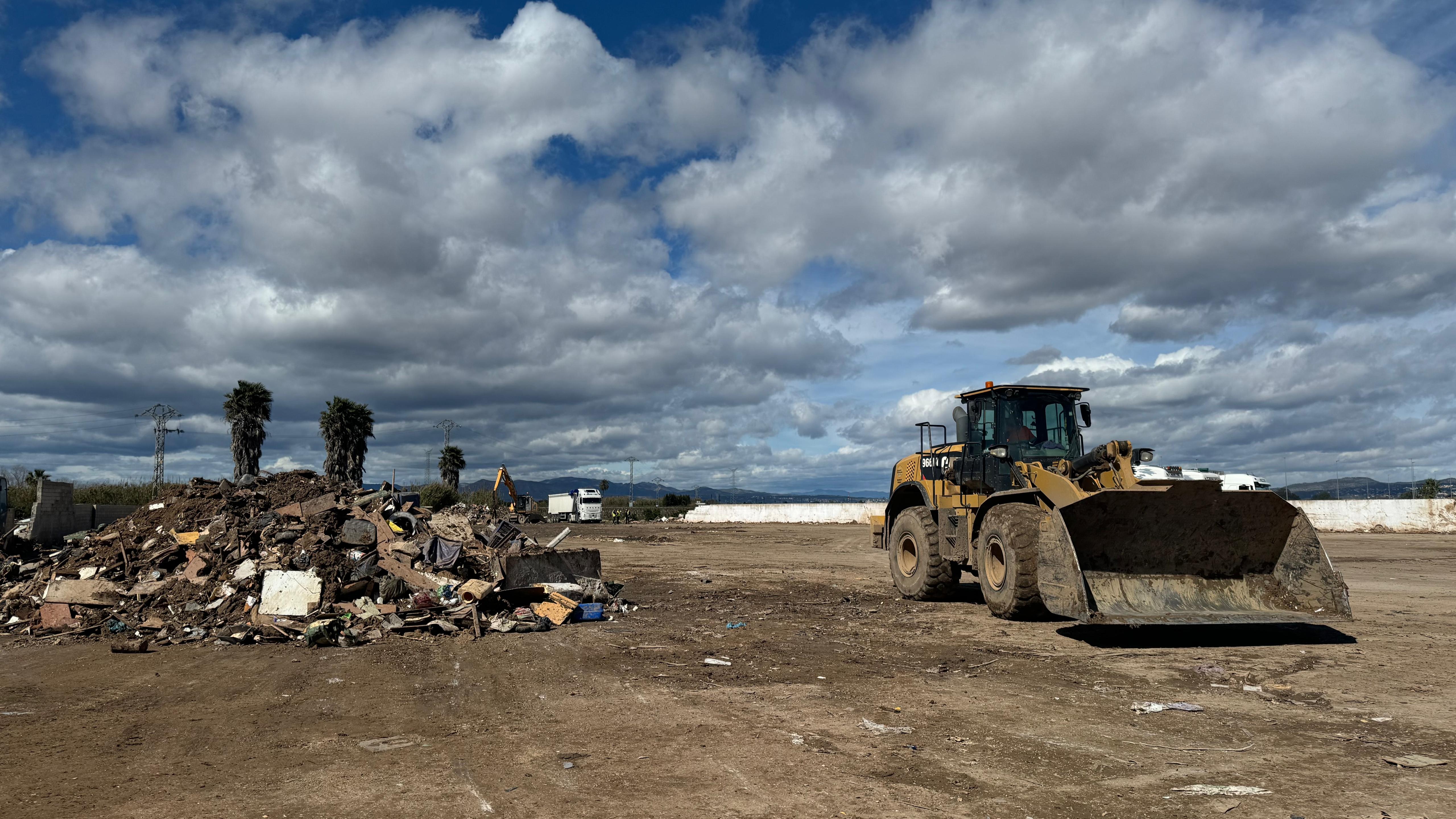 Enderrocs generats per les obres de reconstrucció