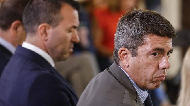 Mazón i Mompó presidixen la firma del conveni entre la Generalitat, la Diputació de València i la FVMP (Foto: Rober Solsona - Europa Press) Mazón i Mompó presidixen la firma del conveni entre la Generalitat, la Diputació de València i la FVMP (Foto: Rober Solsona - Europa Press)