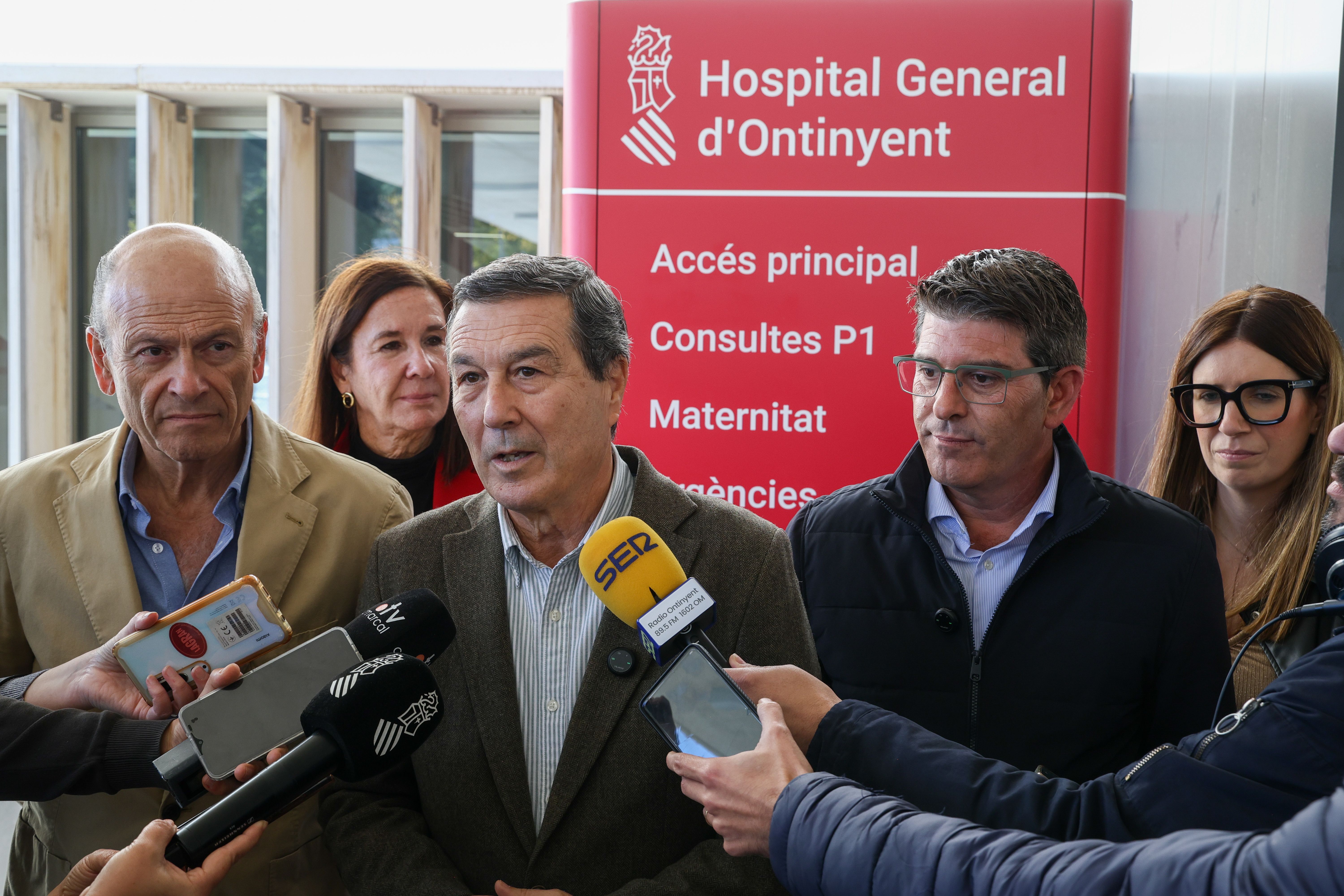 El conseller de Sanitat, Marciano Gómez, en l'Hospital d'Ontinyent