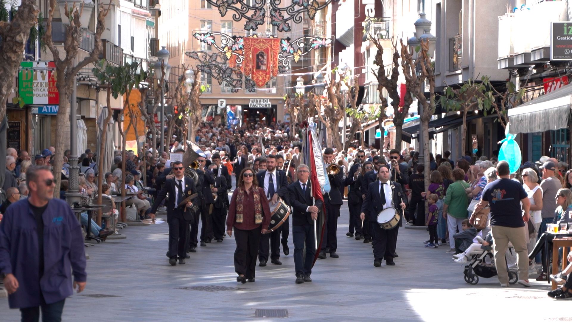Entrada de Bandes a Benidorm