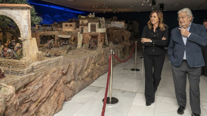 María José Catalá y Rafael Alcón en Bancaja