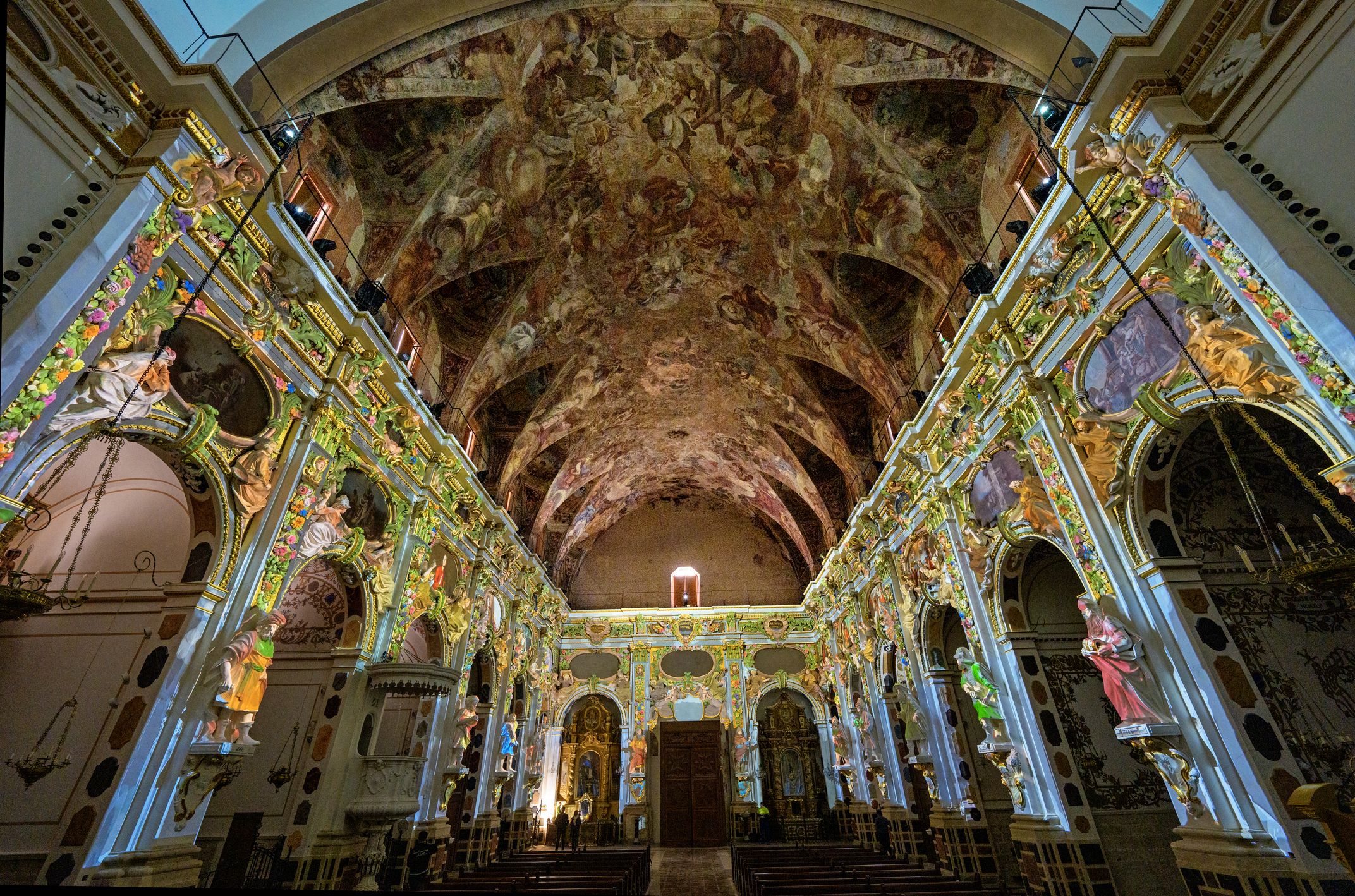 Il·luminació de l'Església dels Sants Joans