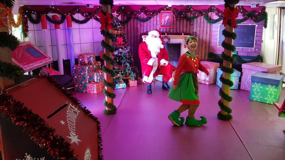 Casa de Papá Noel en el Barco de la Navidad