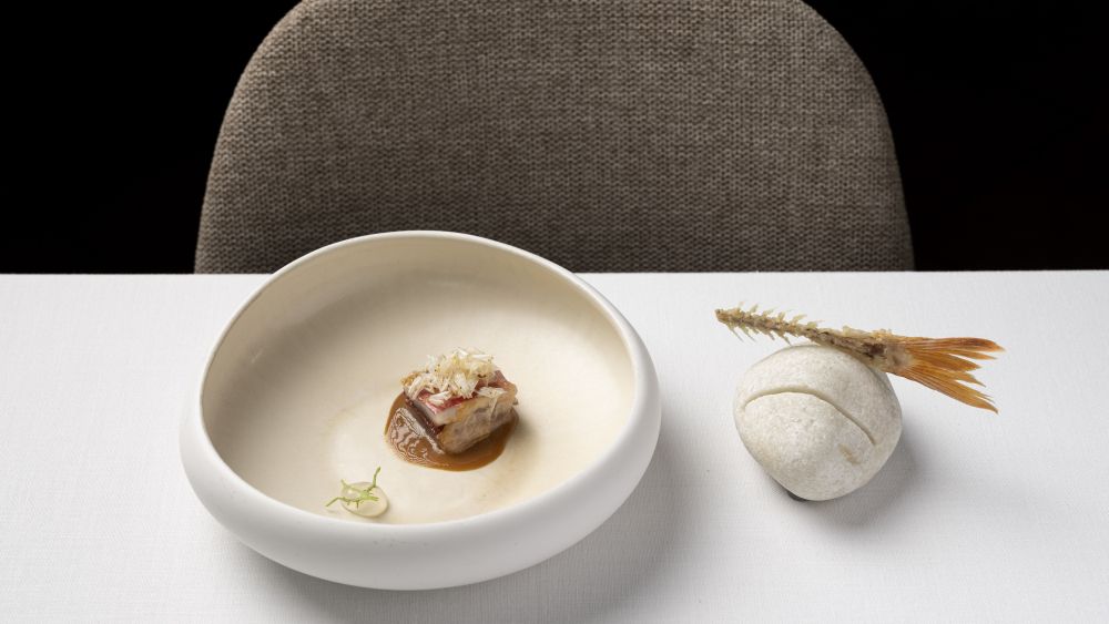 Plat de Simposi, restaurant recent guardonat amb una Estrela Michelin Plat de Simposi, restaurant recent guardonat amb una Estrela Michelin