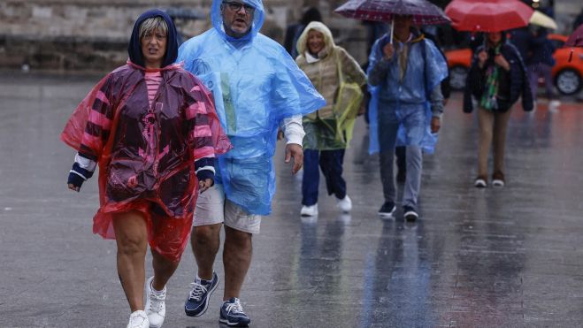 Imatge de pluges a València Imatge de pluges a València