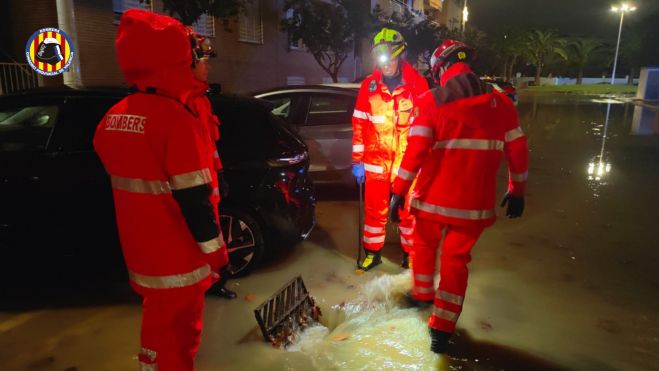 Consorci de Bombers de Valéncia: treballs a Catarroja per pluges