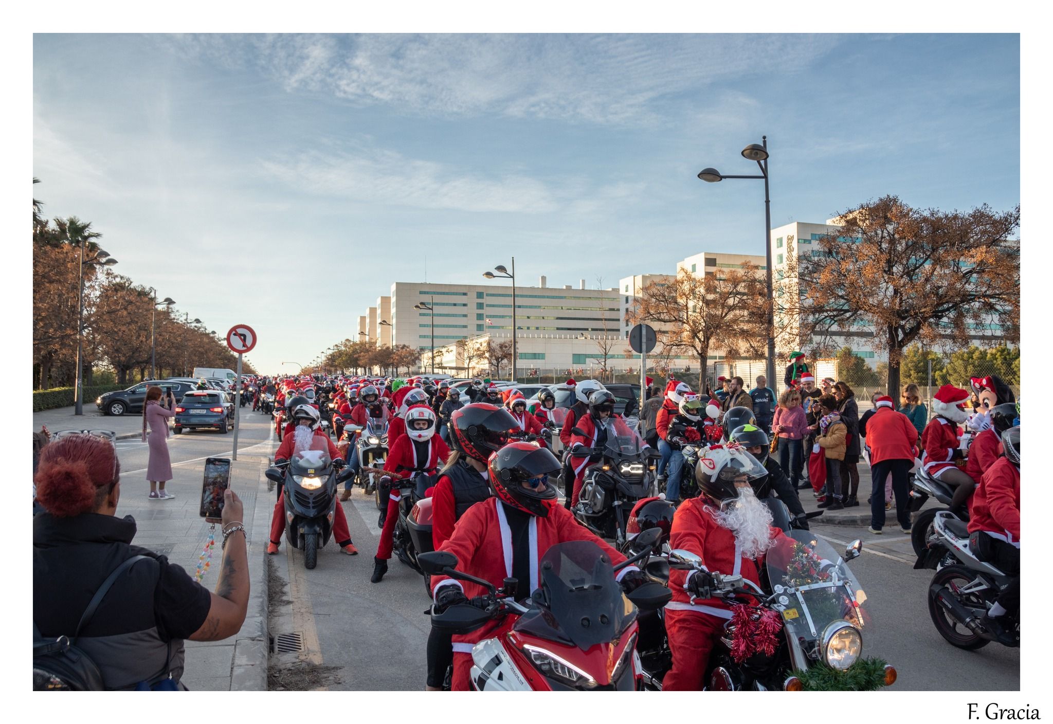 Papanoelada motera en València / Foto Facebook: Casa Ronald McDonald