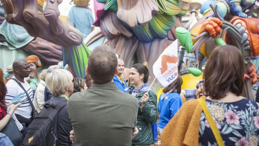 Tour guiat en una Falla Tour guiat en una Falla