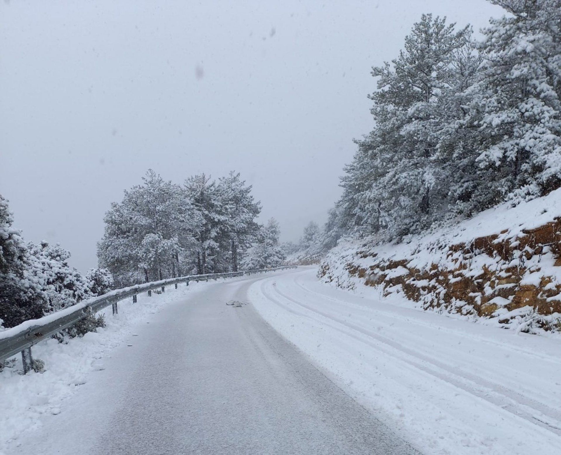 Carretera nevada - Foto: GVA