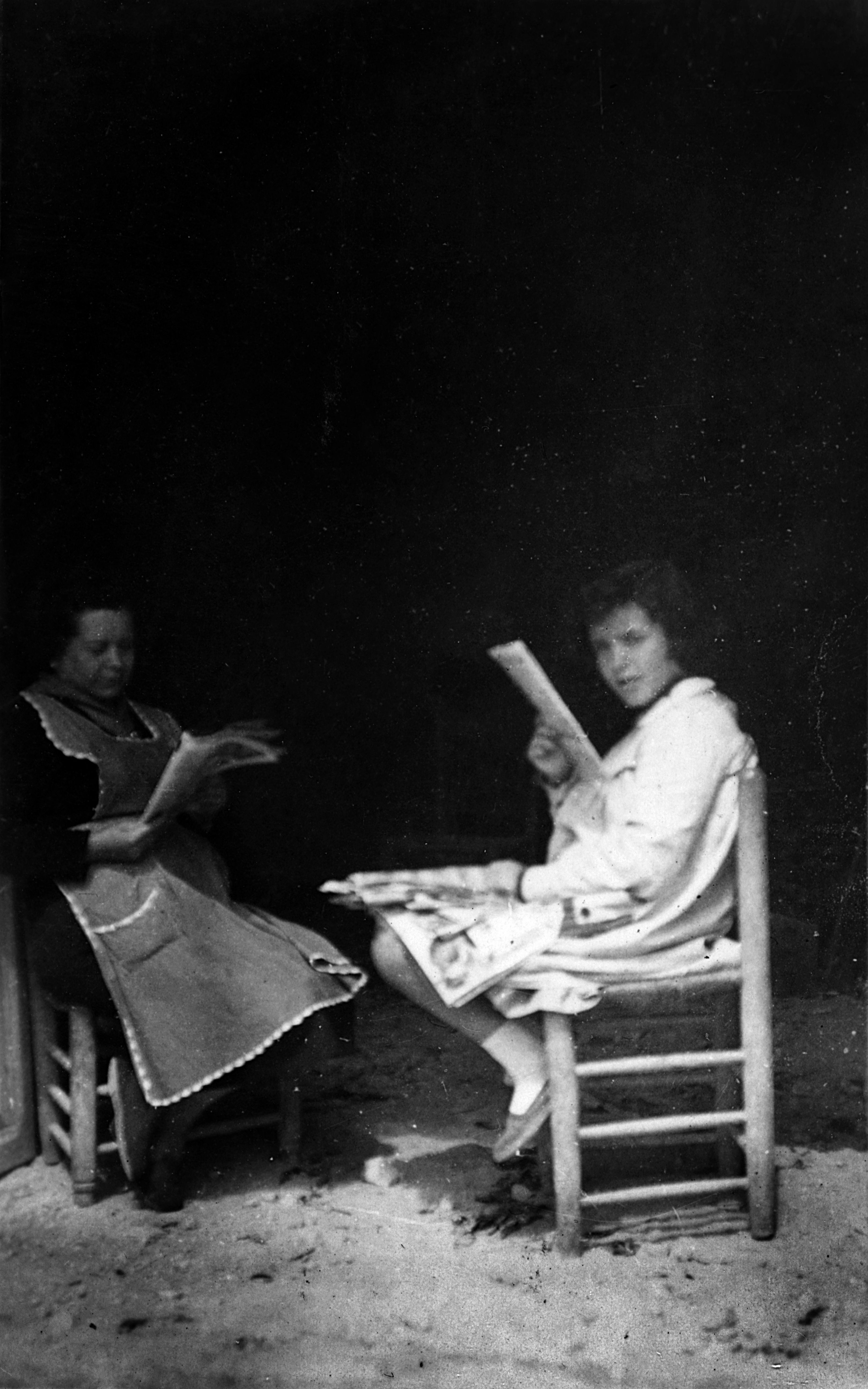 Dones llegint Dones llegint