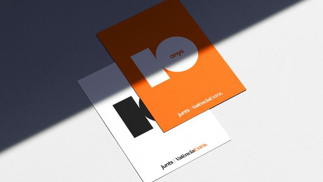 Fulls de mà del desé anniversari de València Extra