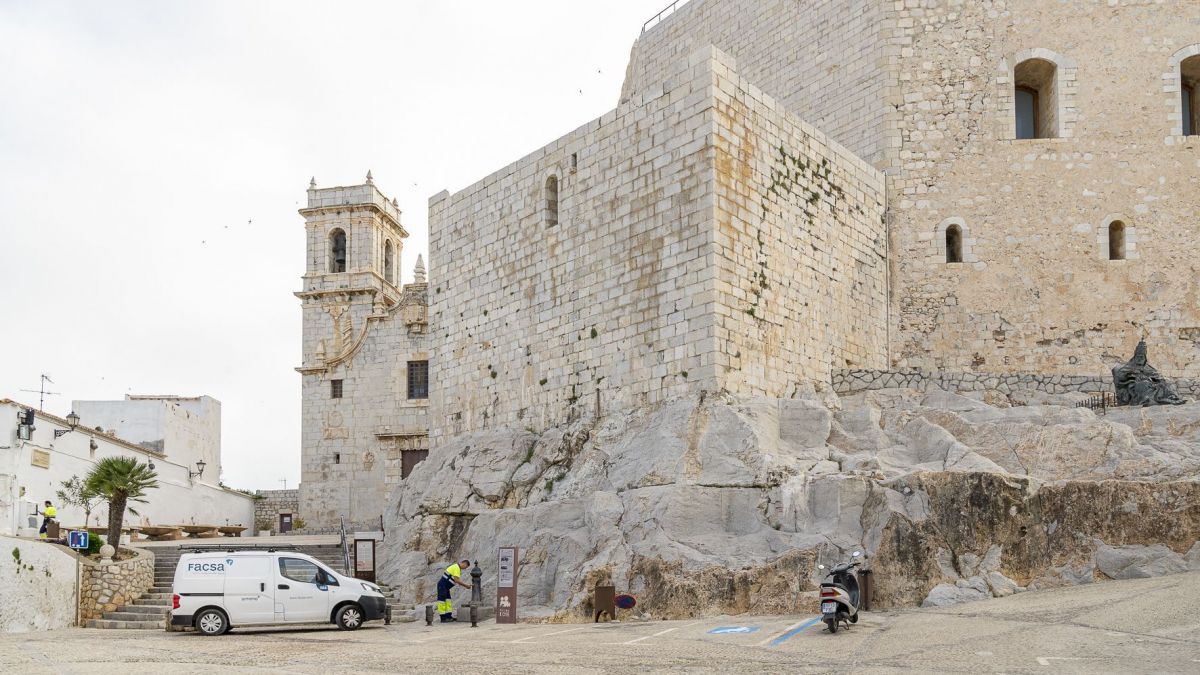 Exterior del Castillo del Papa Luna - Xisco Navarro Exterior del Castillo del Papa Luna - Xisco Navarro