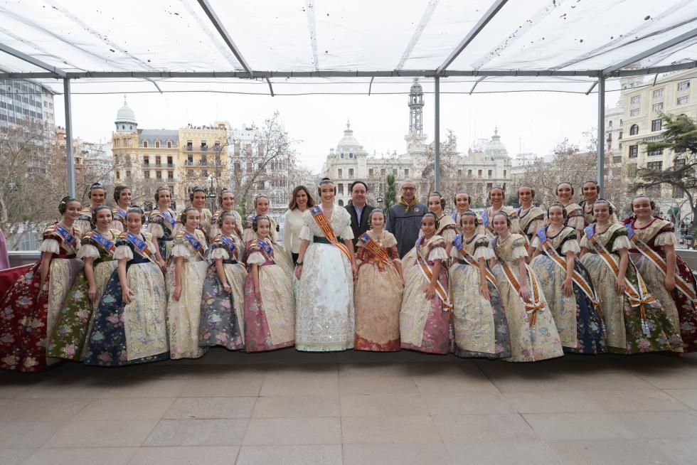 Balcón del Ayuntamiento de Valencia Balcón del Ayuntamiento de Valencia