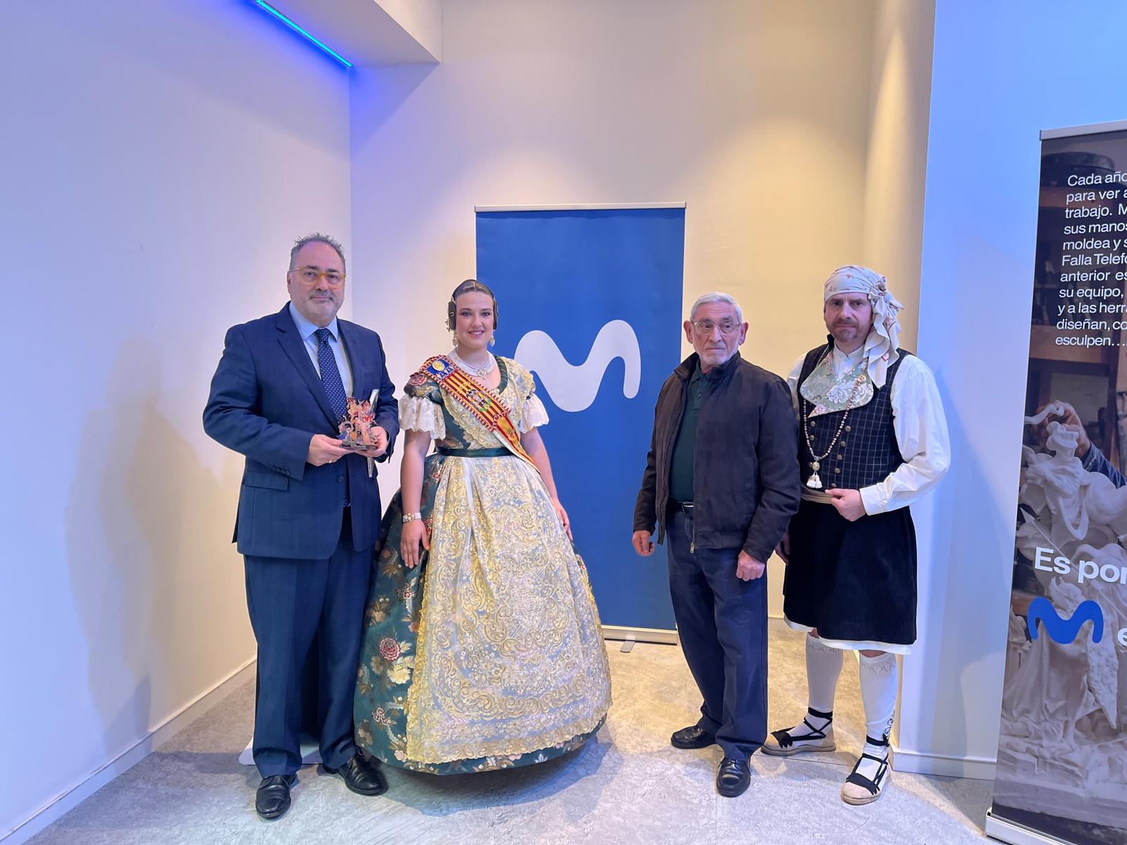 Chema casas, director general, Lia Pons, fallera mayor falla telefónica, Miguel Santaeulalia, artista fallero y Jorge Gracia, presidente de la falla