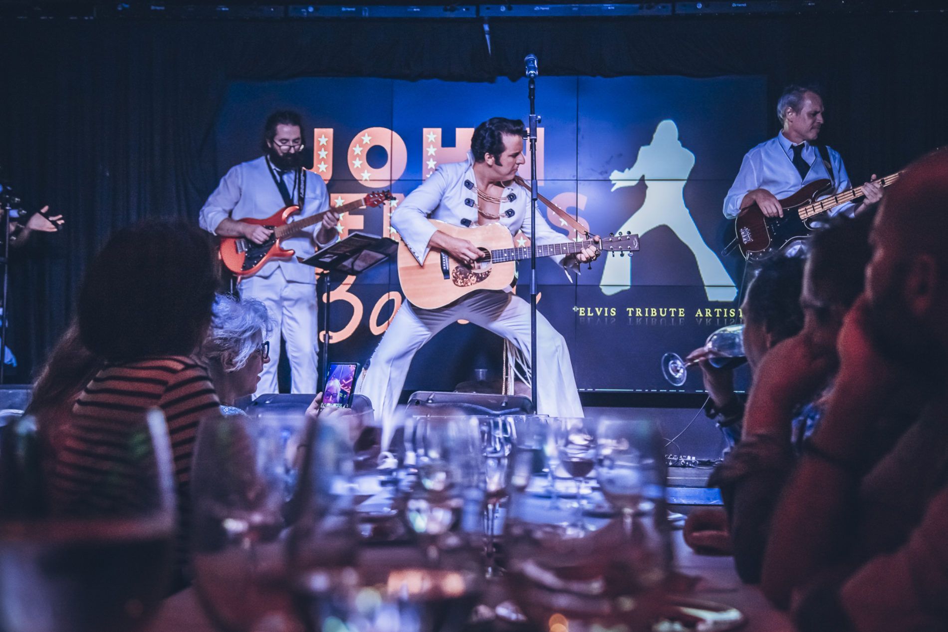 Dinner Show Tribut a Elvis en Casino CIRSA València