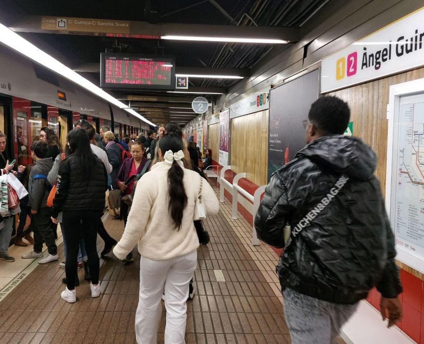 Estació de Metrovalencia durant la vaga de metro Estació de Metrovalencia durant la vaga de metro