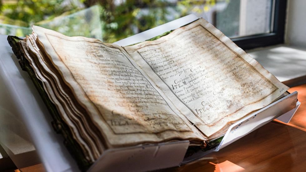 El manuscrito histórico del Gremio de la Seda de València