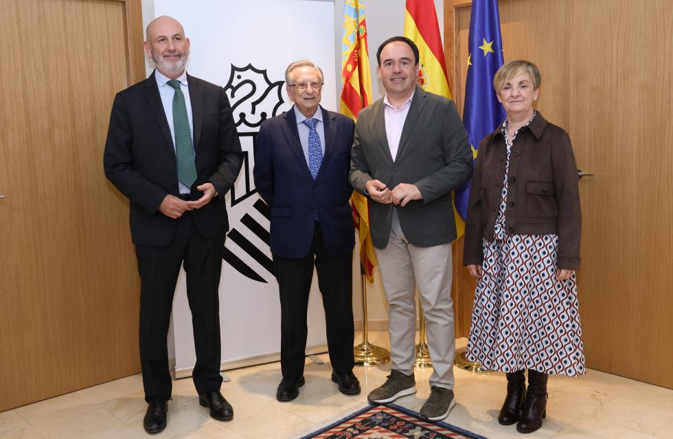 El President Pérez Llorca y el Grupo Fuertes
