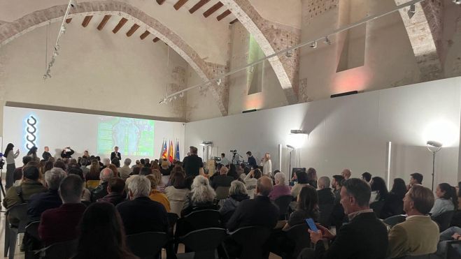 Presentación de comeMODA en el CCCC