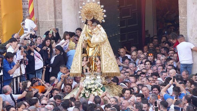 Traslado de la Virgen en Valencia