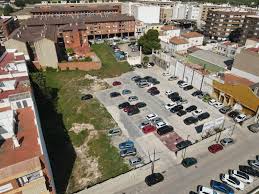 Parcel·la en el carrer Estació de Picassent destinada a la primera promoció de vivendes / Font: Horta Notícies